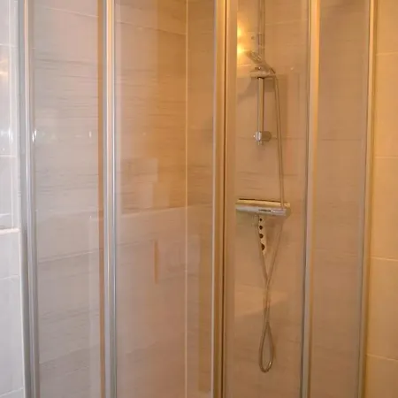 Sonnenlicht אורחן 3*